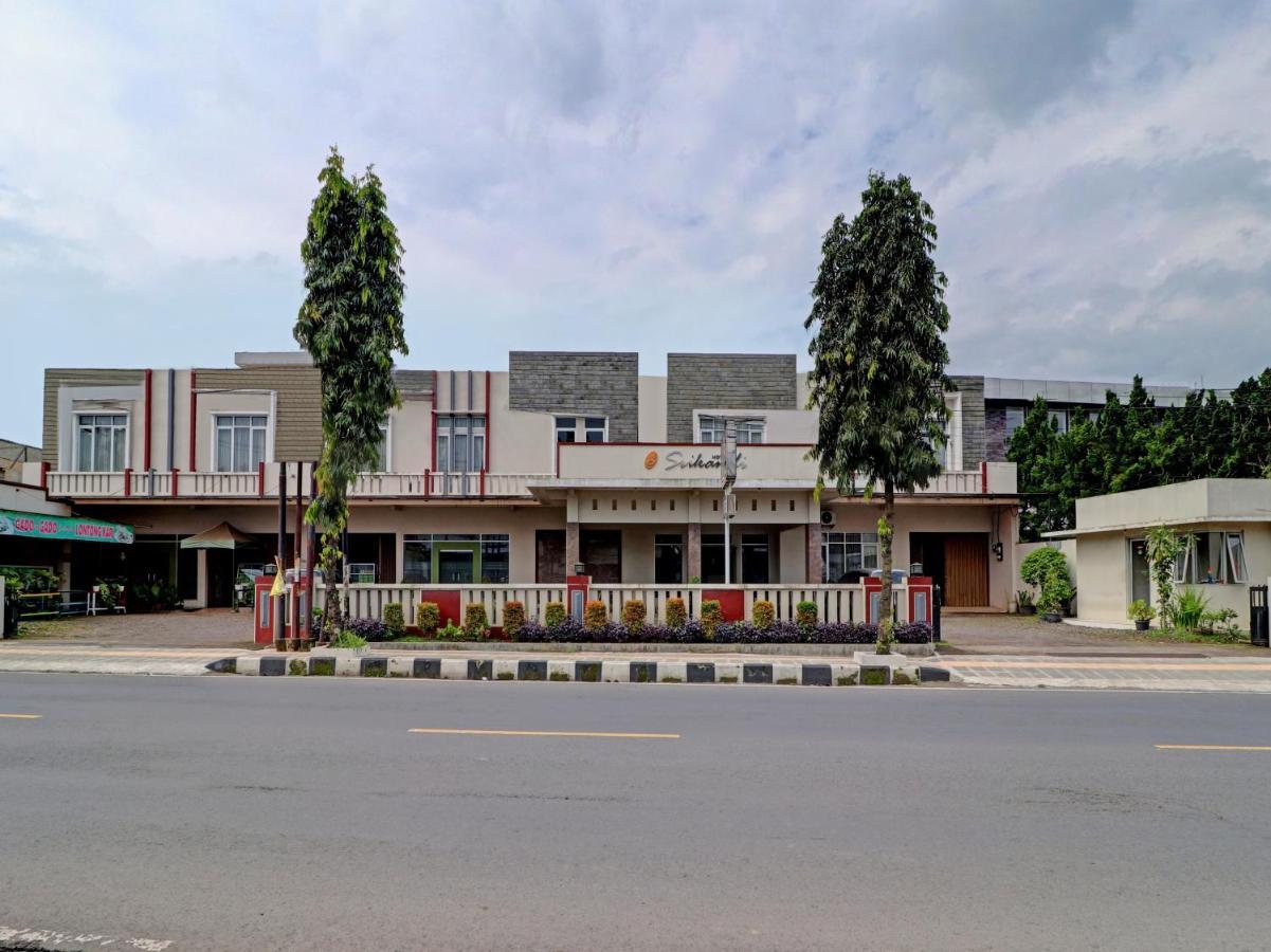 Oyo 90347 Hotel Srikandi Syariah Tasikmalaya Buitenkant foto